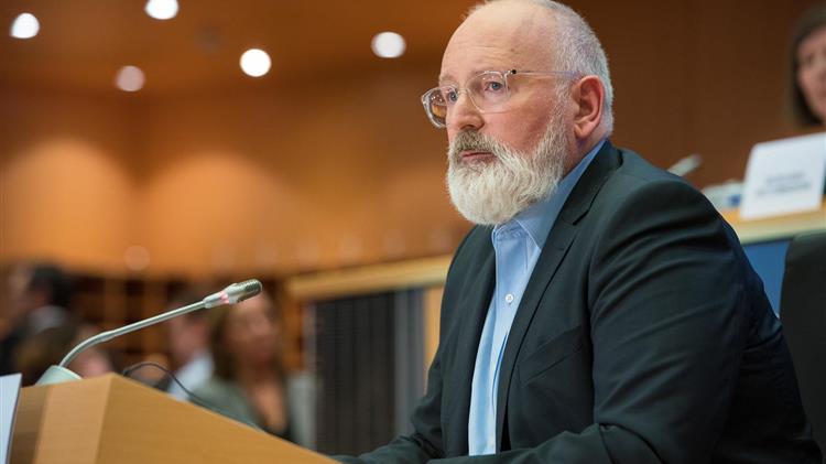 Timmermans:  Άμεση αντιμετώπιση της κρίσης της βιοποικιλότητας