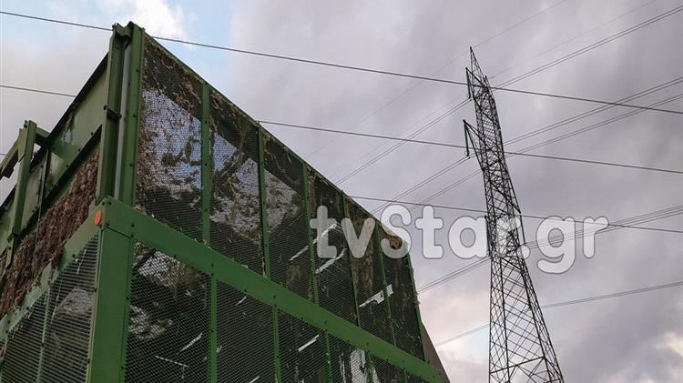 Τραγωδία στην Χαιρώνεια: Νεκρός 45χρονος χειριστής βαμβακοσυλλεκτικής από ηλεκτροπληξία