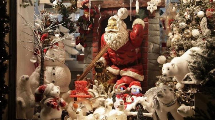 Η ακρίβεια φρενάρει τους καταναλωτές - Έξι στους δέκα θα δαπανήσουν λιγότερο την περίοδο των Χριστουγέννων, σε σχέση με το 2020