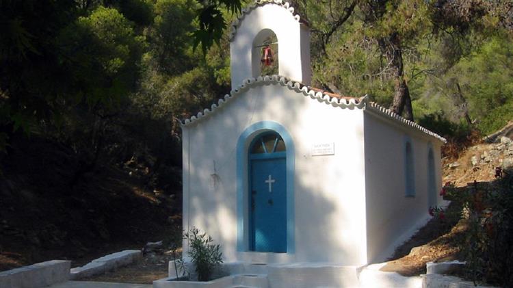 Κ. Χατζηδάκης: Τέλος στη «φάμπρικα» με τα ιδιωτικά εκκλησάκια σε περιοχές εκτός σχεδίου