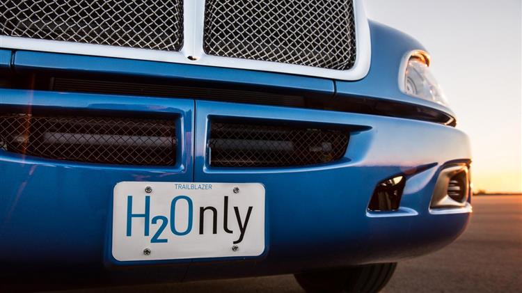 Σημαντικοί κατασκευαστές φορτηγών δεσμεύτηκαν να σταματήσουν την πώληση ορυκτών καυσίμων έως το 2040