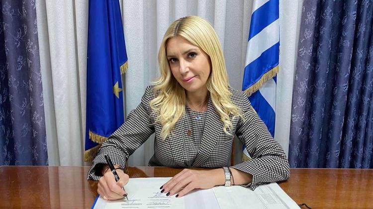 Φωτεινή Αραμπατζή- Δημήτρης Οικονόμου: «Ξεκολλάμε» διαδικασίες χρόνων