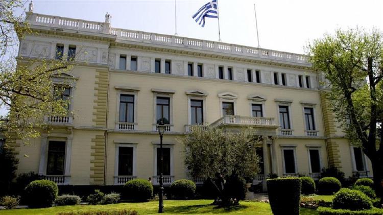 Σε τρεις ομάδες η ορκωμοσία των νέων μελών της κυβέρνησης