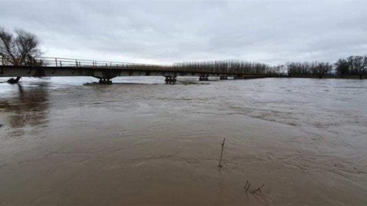 Ιωάννινα: Χιλιάδες στρέμματα καλλιεργειών βρίσκονται μέσα στα νερά