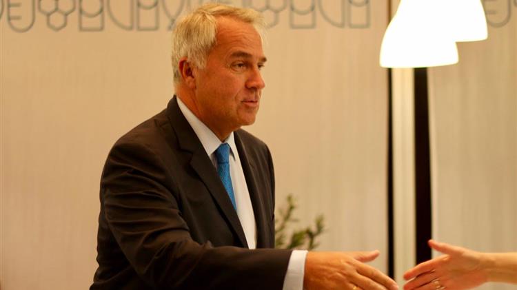 Ο  Μ. Βορίδης εγκαινιάζει την Τράπεζα Θεμάτων για τις εξετάσεις κτήσης Ελληνικής Ιθαγένειας