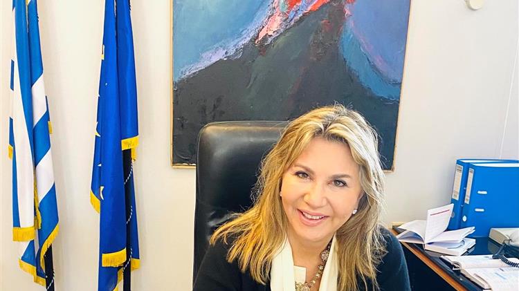 Ζ. Μακρή: «Λάθος συναγερμός για τις λαϊκές αγορές»