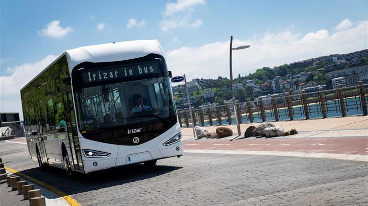 Η Irizar e-mobility θα παραδώσει 8 ηλεκτρικά λεωφορεία στο Αμβούργο