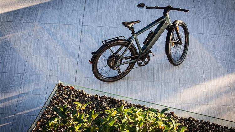 H Kosmoride βραβεύεται ως “Retailer of the Year New Markets” από τη Stromer