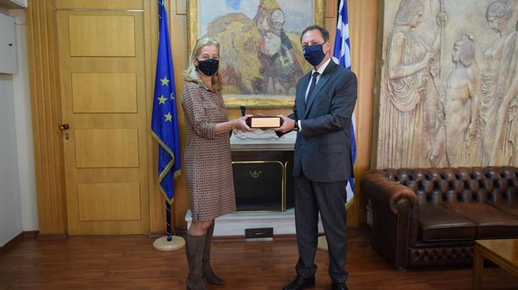 Επενδύσεις και Ανταλλαγή Τεχνογνωσίας στην ατζέντα της συνάντησης Λιβανού και Ολλανδής Πρέσβειρας Stella Ronner-Grubačić