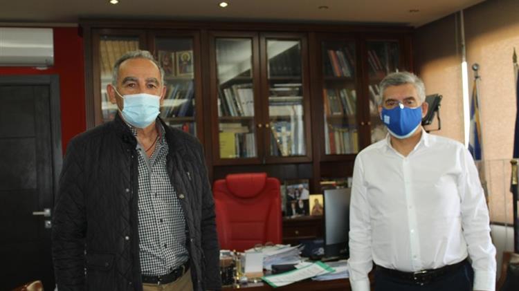 Στο πλευρό των παραγωγών λαϊκών αγορών η Περιφέρεια Θεσσαλίας