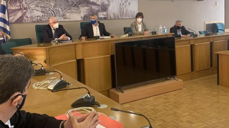 Στις περιοχές που επλήγησαν από τον παγετό η Χρ. Καλογήρου