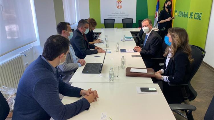 Την προώθηση ελληνικών αγροτικών προϊόντων και επενδύσεων στη Σερβία