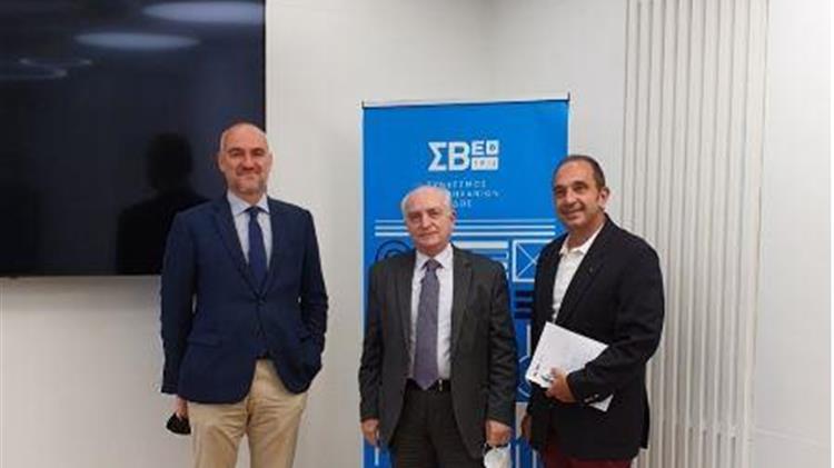 Η πολιτεία στηρίζει τις ανάγκες της περιφερειακής βιομηχανίας σε τεχνικά επαγγέλματα και μεσαία στελέχη