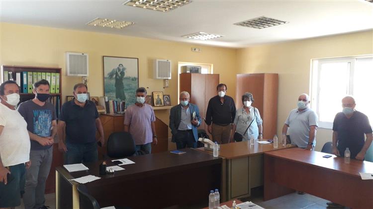 Συνάντηση του Ενιαίου Αγροτικού Συλλόγου με τον Βουλευτή Λασιθίου κ.Θραψανιώτη