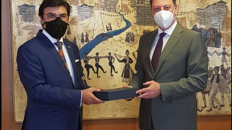 Συνάντηση Λιβανού με πρεσβευτή ΗΑΕ