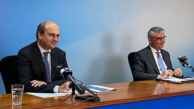 «Ασφαλιστική μεταρρύθμιση για τη νέα γενιά»