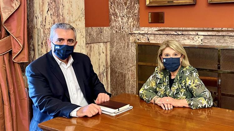 Χαρακόπουλος με  Βούλτεψη για εκπαίδευση προσφύγων-μεταναστών ως εργατών γης