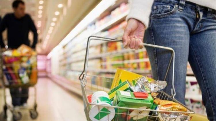 ΕΛΣΤΑΤ: Κάμψη πληθωρισμού με έκρηξη ακρίβειας 15,5% στα τρόφιμα