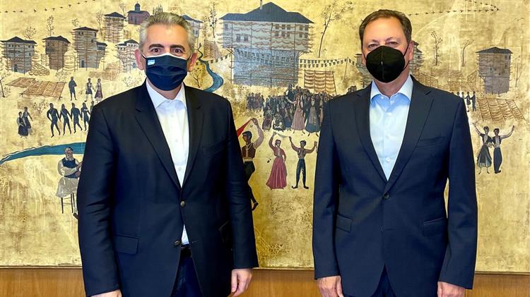 Επιδοτούμενη δράση στο ΠΑΑ η καταπολέμηση της σφήκας της καστανιάς