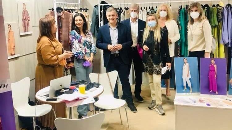 Η Περιφέρεια Κεντρικής Μακεδονίας στηρίζει την εξωστρέφεια του κλάδου ένδυσης – κλωστοϋφαντουργίας