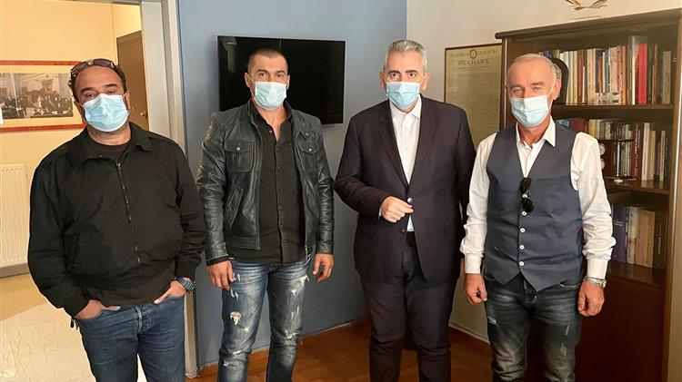 Μάξιμος με τευτλοπαραγωγούς: Τι μέλλει γενέσθαι στη νέα ΚΑΠ για την καλλιέργεια;