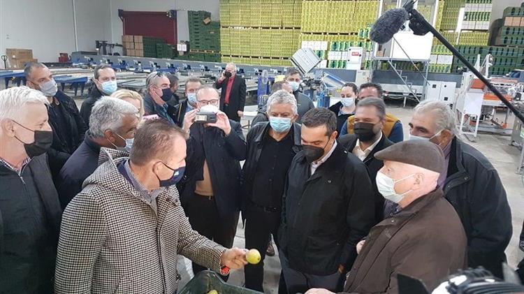 Αλέξης Τσίπρας από Τύρναβο: Ανάγκη να μειωθεί το κόστος παραγωγής ώστε να μπορέσουν οι συνεταιρισμοί να γίνουν βιώσιμοι