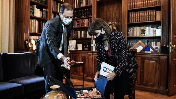 Συνάντηση της K.Σακελλαροπούλου - Σπ.Λιβανού: Η ΠτΔ υπογράμμισε τη σημασία του αγροτικού τομέα για την ανάπτυξη της χώρας