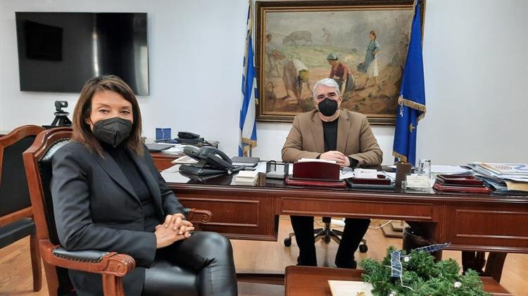 Συνάντηση  Κεδίκογλου με την πρόεδρο της TechKM S.A Αφροδίτη Καρτελιά