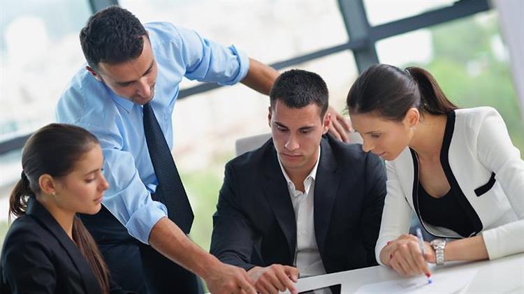 Δωρεάν πρόγραμμα ψηφιακής κατάρτισης για επαγγελματίες συμβούλους νέων που αναζητούν εργασία