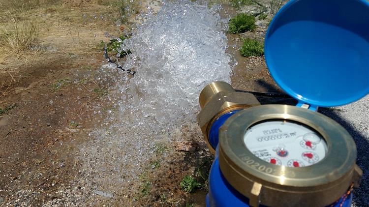 Στη Βουλή η τροπολογία για την επιστροφή του 80% της ρήτρας αναπροσαρμογής στα αγροτικά τιμολόγια ρεύματος