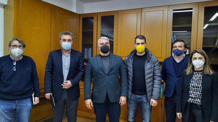 Συνάντηση Κεδίκογλου με εκπροσώπους της Νέας Ομοσπονδίας Χοιροτροφικών Συλλόγων Ελλάδος