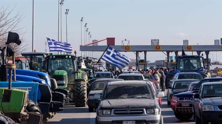 Με αποκλεισμό του τελωνείου των Κήπων ή στο λιμάνι απειλούν οι αγρότες της Αλεξανδρούπολης