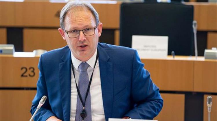 Ρούισεν:«Πρέπει να εγγυηθούμε επαρκή οικονομικά προσιτά τρόφιμα για τον πληθυσμό μας