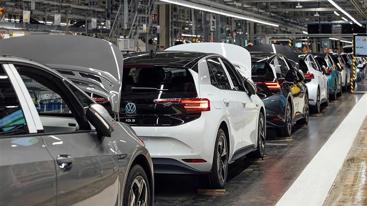 Volkswagen: νέα μοντέλα πιο γρήγορα και με ψηφιακό DNA