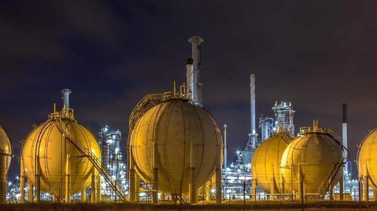 REPowerEU : Το σχέδιο να μειώσει την εξάρτησή της από τα ρωσικά ορυκτά καύσιμα πολύ πριν από το 2030