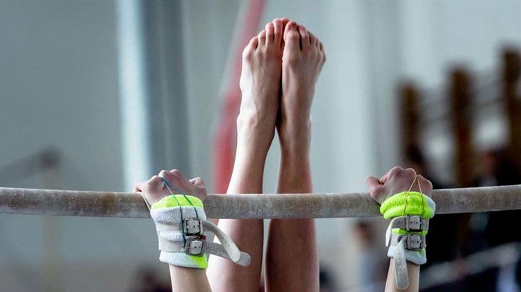 Γυναικεία AθλητικήTριάδα