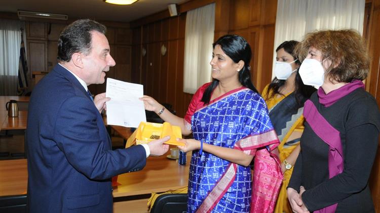 Συνάντηση Γ. Γεωργαντά με την Ινδή υπουργό για θέματα Εμπορίου και Βιομηχανίας