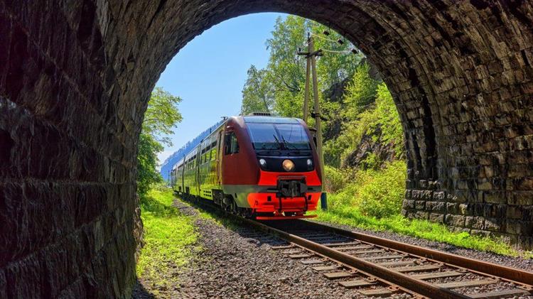 Τρία νέα έργα 162 εκατομμυρίων ευρώ μεταμορφώνουν τον θεσσαλικό σιδηρόδρομο