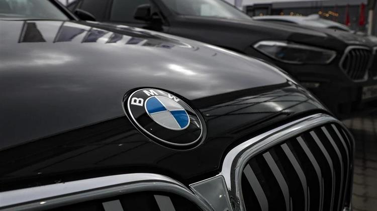 Το γκρουπ BMW χρησιμοποιεί βιώσιμες βαφές κατασκευασμένες από βιολογικά απόβλητα