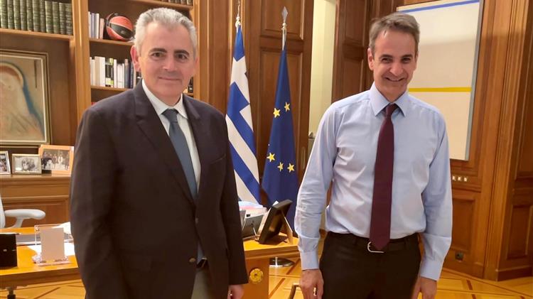 Χαρακόπουλος με Πρωθυπουργό: Μέτρα περαιτέρω στήριξης των πολιτών για την ακρίβεια των καυσίμων