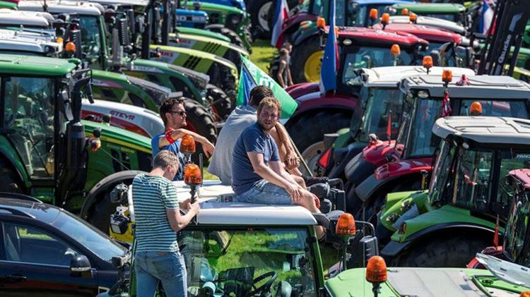 “Έξαλλοι” με την Πράσινη Συμφωνία της Ε.Ε. οι Πολωνοί αγρότες ενόψει κρίσιμων εκλογών