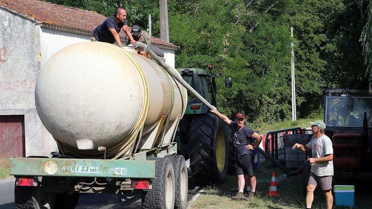 Η ιστορική ξηρασία της Γαλλίας βλάπτει τη γεωργία