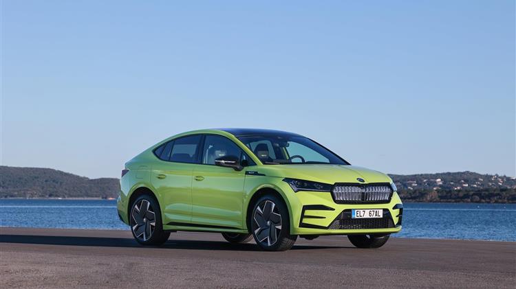 ŠKODA ENYAQ COUPÉ iV: η ηλεκτροκίνηση στην πιο κομψή και δυναμική εκδοχή της