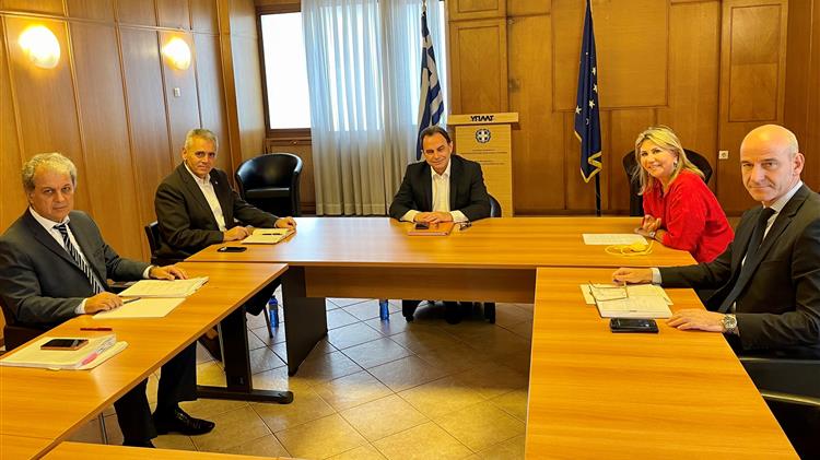 Να εξαντληθεί κάθε δυνατότητα στήριξης των μηλοπαραγωγών