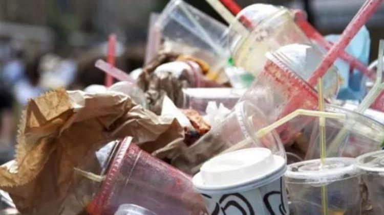 Κυκλική οικονομία: νέοι κανόνες για χρήση ανακυκλωμένων πλαστικών στις συσκευασίες τροφίμων