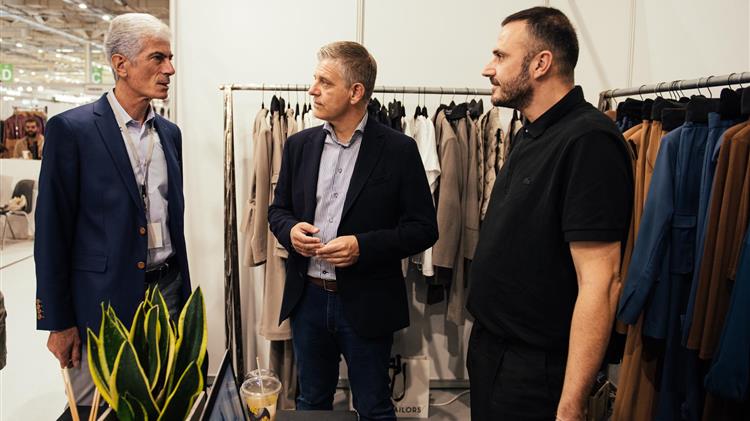 Σημαντικές επαγγελματικές συμφωνίες στον κλάδο ένδυσης και κλωστοϋφαντουργίας