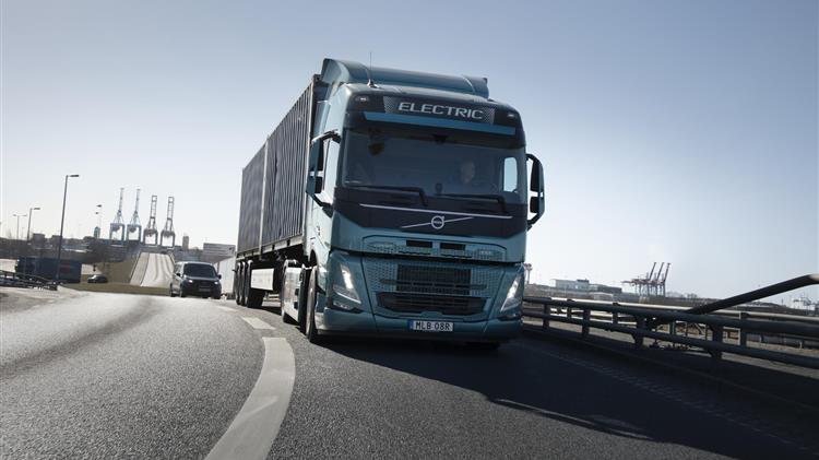 Volvo Trucks: Υψηλή πίεση για μετάβαση στην ηλεκτροκίνηση