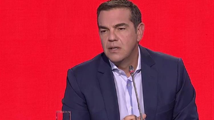 Τσίπρας για τα φωτοβολταϊκά: Διάχυση των ΑΠΕ στην παραγωγική βάση