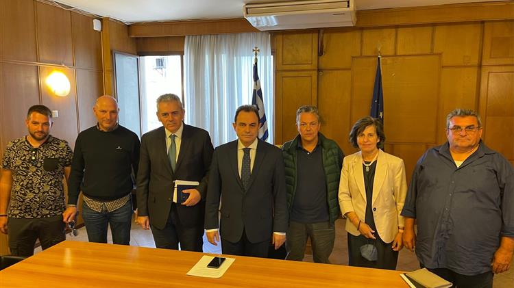 Δεσμεύσεις για στήριξη των μηλοπαραγωγών