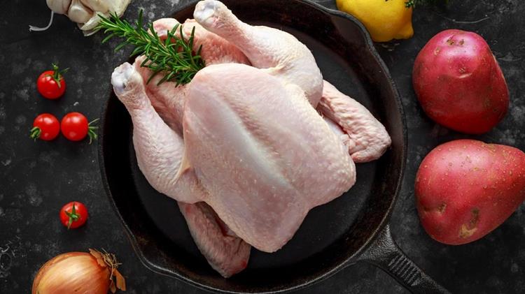 Γαλλία: Αύξηση 10% στην τιμή των πουλερικών